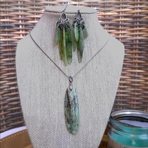 Adventurine ChanDelier Earrings and Necklace Set